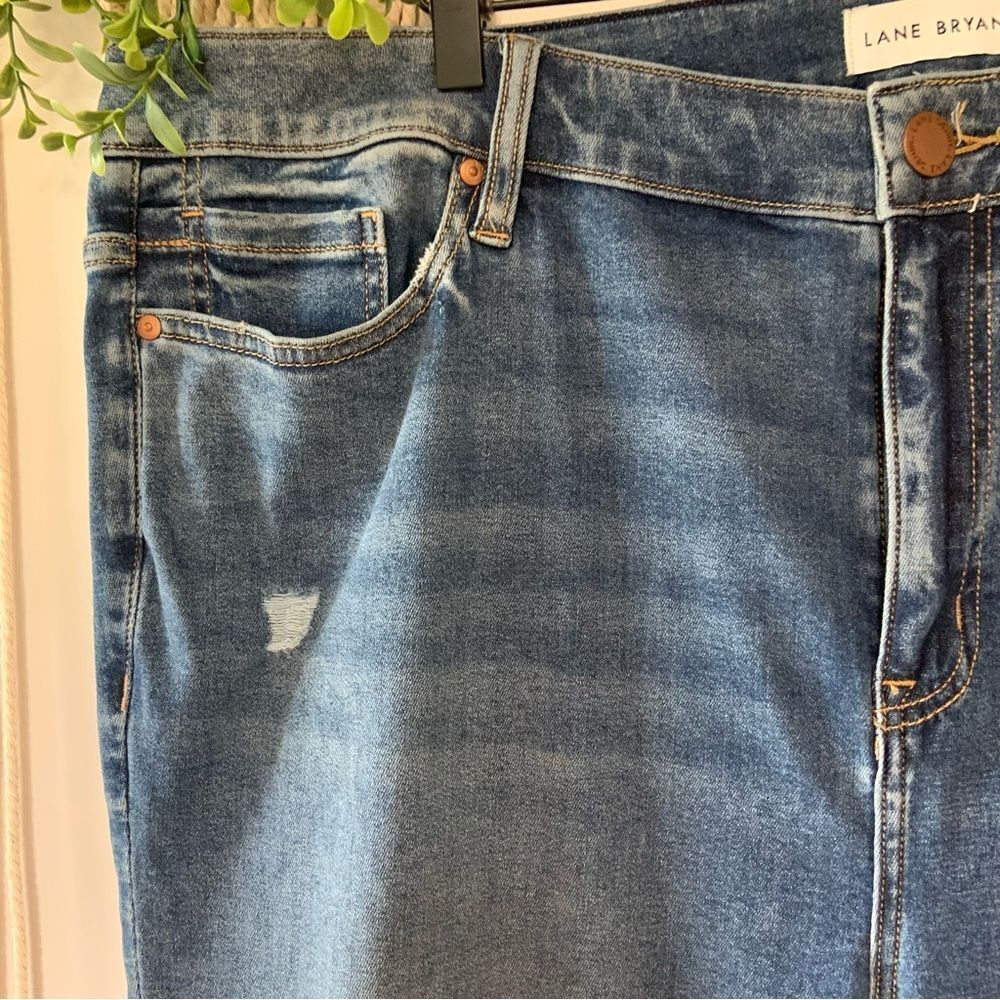 LANE BRYANT Fit Genius High Rise Boot Jeans Medium Wash Magic Waistband 26/28 - Picture 7 of 14